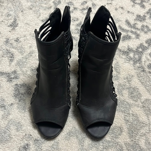 Peep toe gladiator heel - Picture 2 of 7